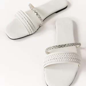 White Slipper IWE-SLP24-023
